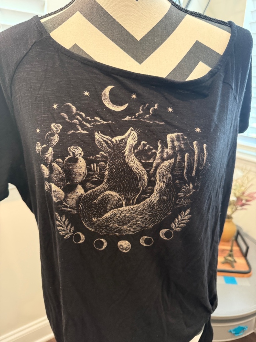 Torrid Super Soft Black Fox Moon Cactus Off Shoulder Side Tie Tee 00 - Picture 5 of 11